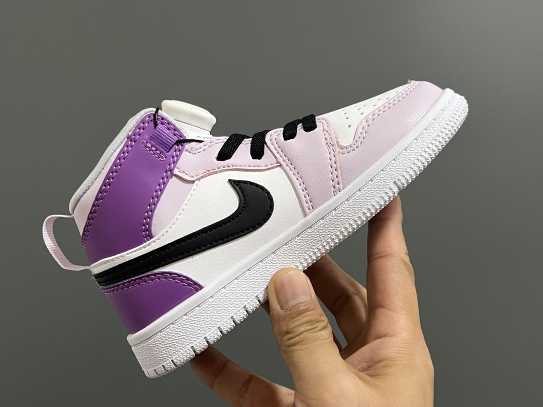 图片[6]-乔一中帮锁扣儿童运动鞋 尺码：22-37.5码 超棒的锁扣系列🔥 经典乔一中帮款式🆕 优质皮料质感超赞👍🏻 耐磨防滑大底，脚感超舒服☁️-选品中心