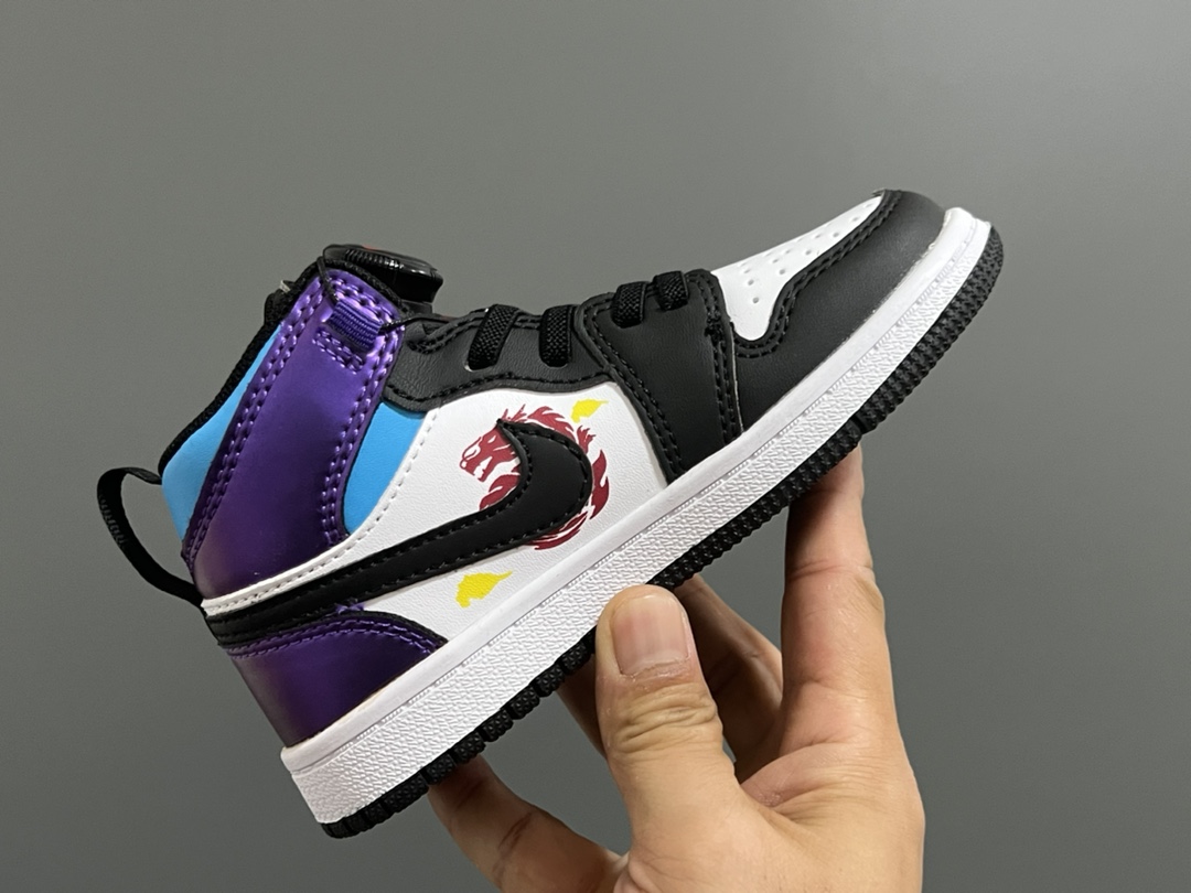 图片[6]-乔一中帮锁扣儿童运动鞋 尺码：22-37.5码 超棒的锁扣系列🔥 经典乔一中帮款式🆕 优质皮料质感超赞👍🏻 耐磨防滑大底，脚感超舒服☁️-选品中心