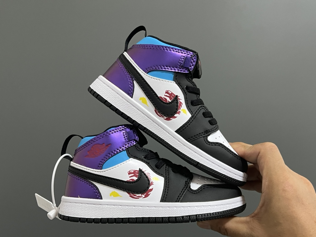 图片[9]-乔一中帮锁扣儿童运动鞋 尺码：22-37.5码 超棒的锁扣系列🔥 经典乔一中帮款式🆕 优质皮料质感超赞👍🏻 耐磨防滑大底，脚感超舒服☁️-选品中心