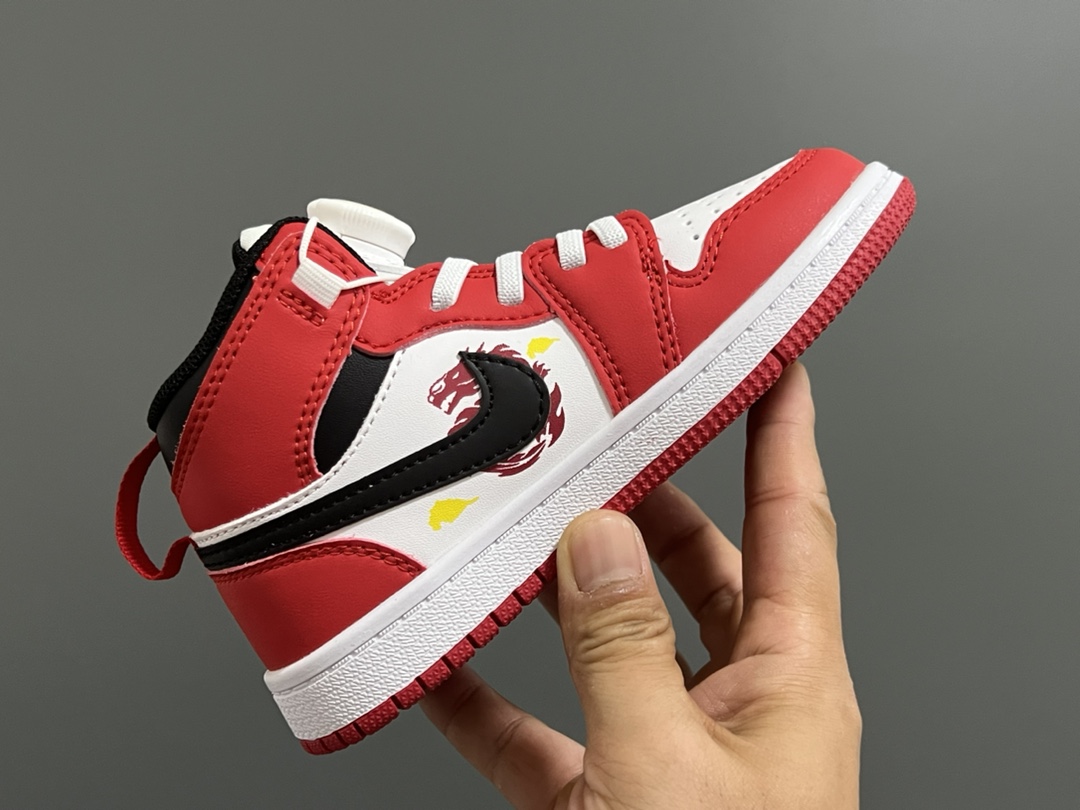 图片[9]-乔一中帮锁扣儿童运动鞋 尺码：22-37.5码 超棒的锁扣系列🔥 经典乔一中帮款式🆕 优质皮料质感超赞👍🏻 耐磨防滑大底，脚感超舒服☁️-选品中心