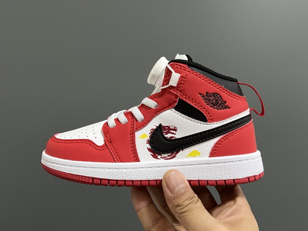 图片[4]-乔一中帮锁扣儿童运动鞋 尺码：22-37.5码 超棒的锁扣系列🔥 经典乔一中帮款式🆕 优质皮料质感超赞👍🏻 耐磨防滑大底，脚感超舒服☁️-选品中心