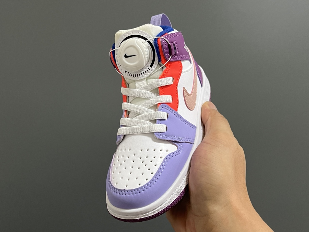 图片[3]-乔一中帮锁扣儿童运动鞋 尺码：22-37.5码 超棒的锁扣系列🔥 经典乔一中帮款式🆕 优质皮料质感超赞👍🏻 耐磨防滑大底，脚感超舒服☁️-选品中心