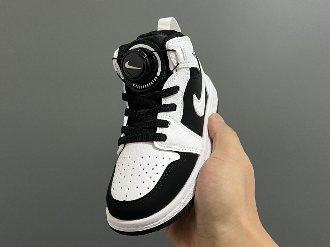 图片[5]-乔一中帮锁扣儿童运动鞋 尺码：22-37.5码 超棒的锁扣系列🔥 经典乔一中帮款式🆕 优质皮料质感超赞👍🏻 耐磨防滑大底，脚感超舒服☁️-选品中心