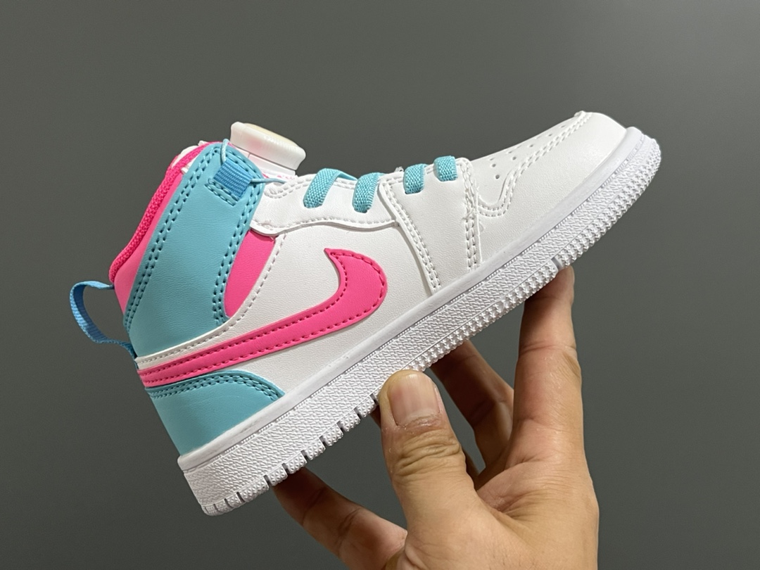 图片[6]-乔一中帮锁扣儿童运动鞋 尺码：22-37.5码 超棒的锁扣系列🔥 经典乔一中帮款式🆕 优质皮料质感超赞👍🏻 耐磨防滑大底，脚感超舒服☁️-选品中心