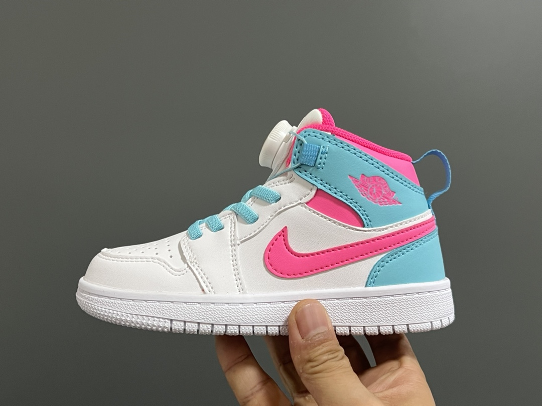 图片[3]-乔一中帮锁扣儿童运动鞋 尺码：22-37.5码 超棒的锁扣系列🔥 经典乔一中帮款式🆕 优质皮料质感超赞👍🏻 耐磨防滑大底，脚感超舒服☁️-选品中心