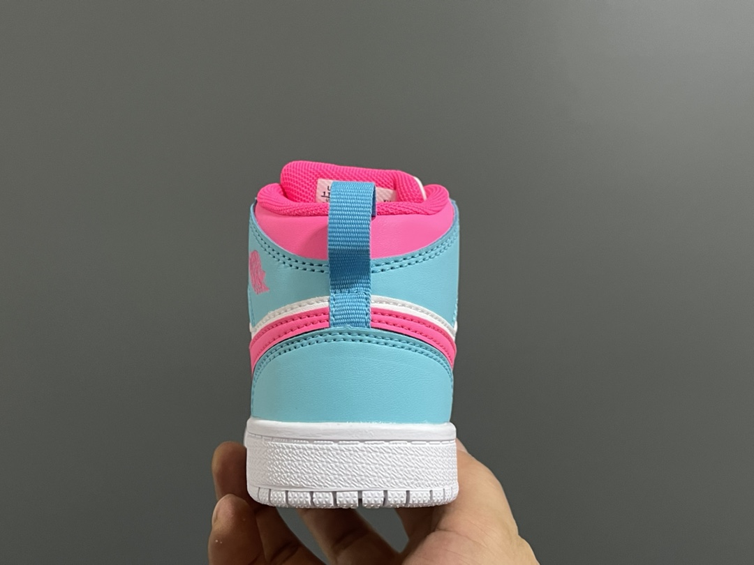 图片[9]-乔一中帮锁扣儿童运动鞋 尺码：22-37.5码 超棒的锁扣系列🔥 经典乔一中帮款式🆕 优质皮料质感超赞👍🏻 耐磨防滑大底，脚感超舒服☁️-选品中心