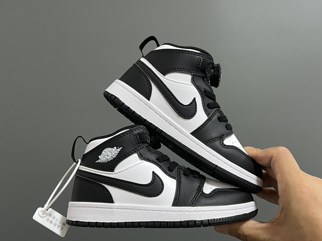 图片[9]-乔一中帮锁扣儿童运动鞋 尺码：22-37.5码 超棒的锁扣系列🔥 经典乔一中帮款式🆕 优质皮料质感超赞👍🏻 耐磨防滑大底，脚感超舒服☁️-选品中心