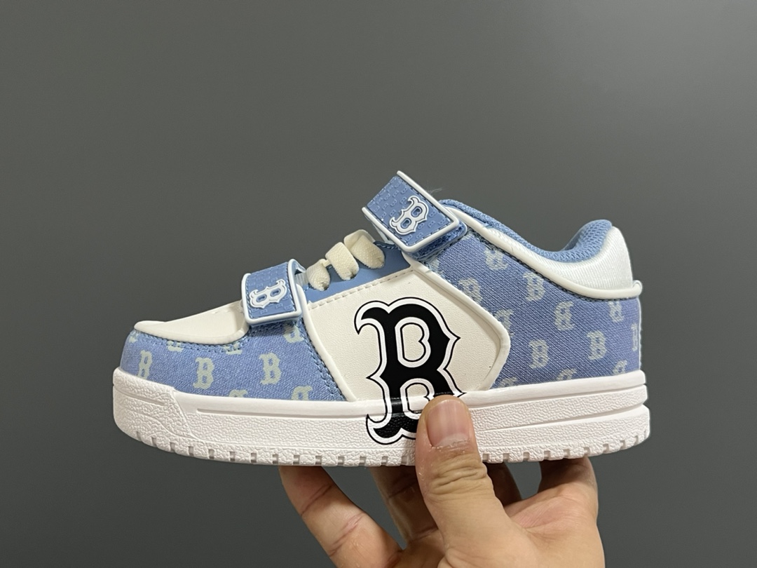 图片[4]-ML家新款时髦复古儿童魔术贴运动鞋 尺码：26-37.5 超级有学生感的MLB系列[嘿哈] 优质皮料，质感满满💯 魔术贴➕松紧带设计，穿脱超方便✌🏻 耐磨防滑大底，脚感超赞👍🏻-选品中心