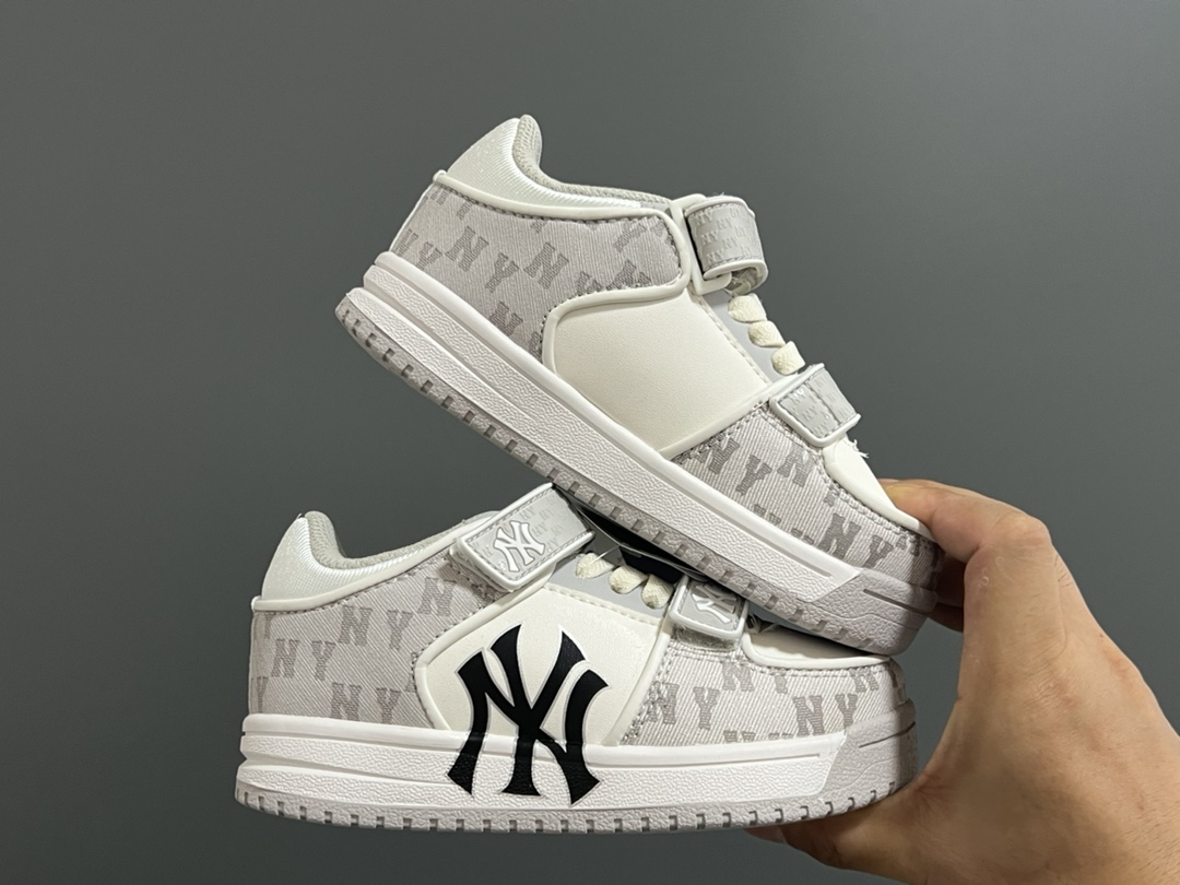 图片[9]-ML家新款时髦复古儿童魔术贴运动鞋 尺码：26-37.5 超级有学生感的MLB系列[嘿哈] 优质皮料，质感满满💯 魔术贴➕松紧带设计，穿脱超方便✌🏻 耐磨防滑大底，脚感超赞👍🏻-选品中心