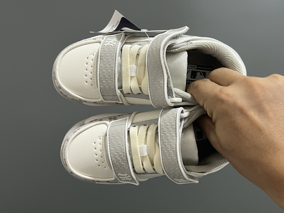 ML家新款时髦复古儿童魔术贴运动鞋 尺码：26-37.5 超级有学生感的MLB系列[嘿哈] 优质皮料，质感满满💯 魔术贴➕松紧带设计，穿脱超方便✌🏻 耐磨防滑大底，脚感超赞👍🏻-选品中心