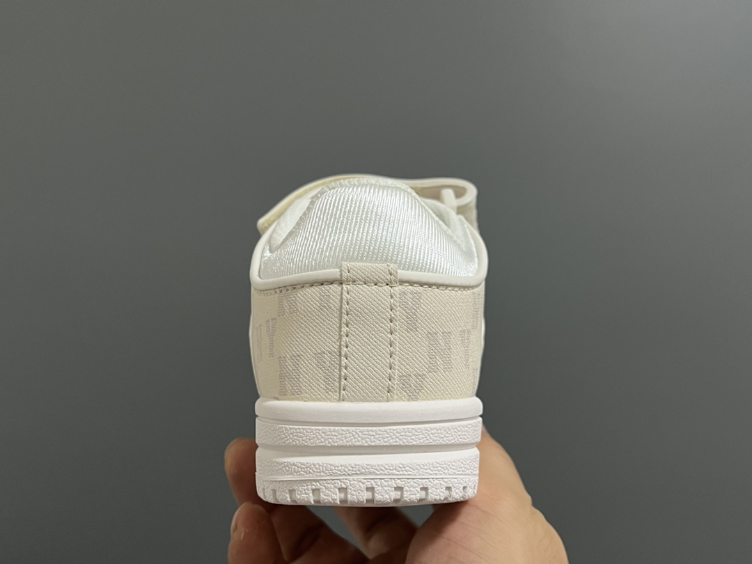 “ML Family’s Super Student-Sensitive Magic Slippers: Stylish, Quality Leather, Easy Wear” - 图片 7