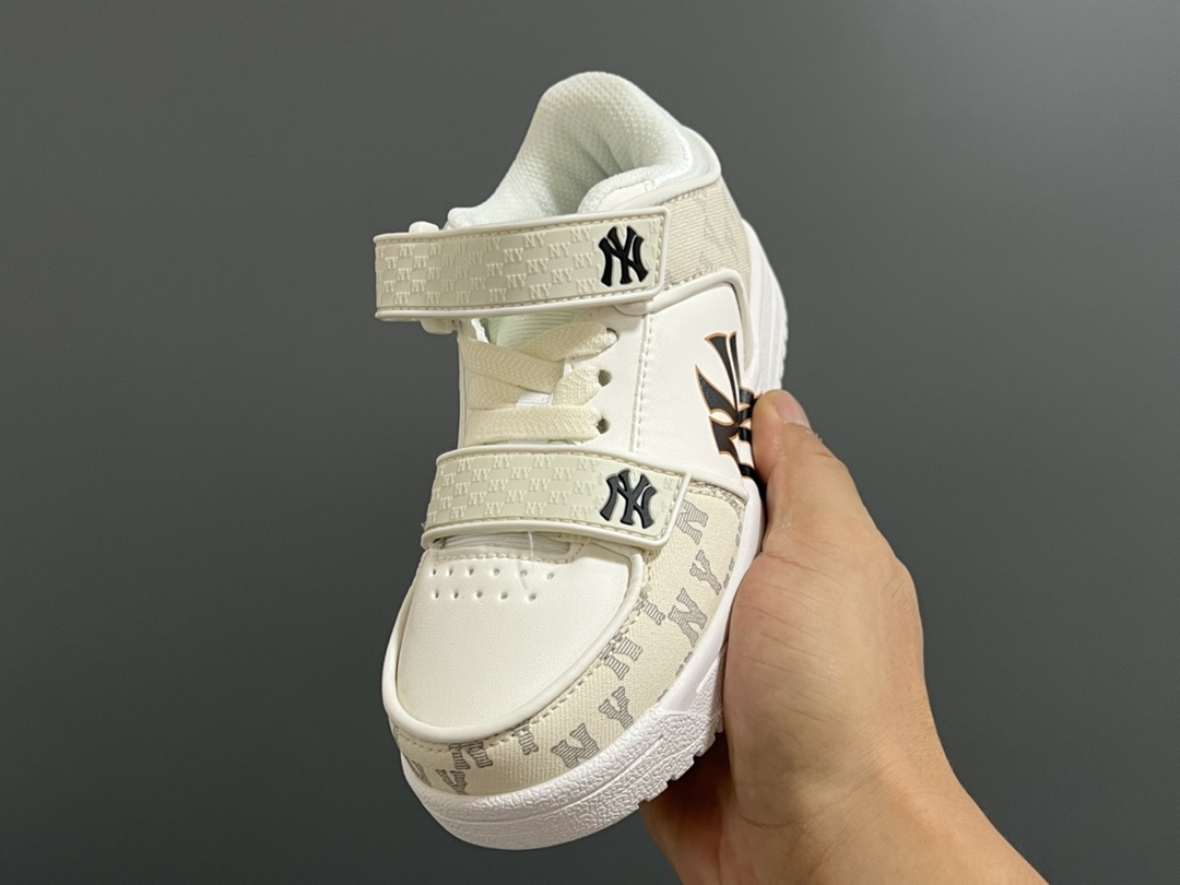 “ML Family’s Super Student-Sensitive Magic Slippers: Stylish, Quality Leather, Easy Wear” - 图片 3