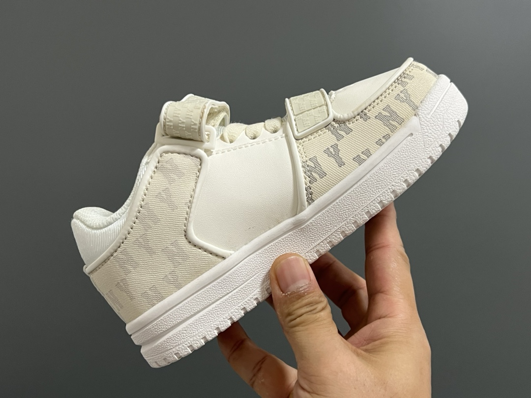 “ML Family’s Super Student-Sensitive Magic Slippers: Stylish, Quality Leather, Easy Wear” - 图片 5