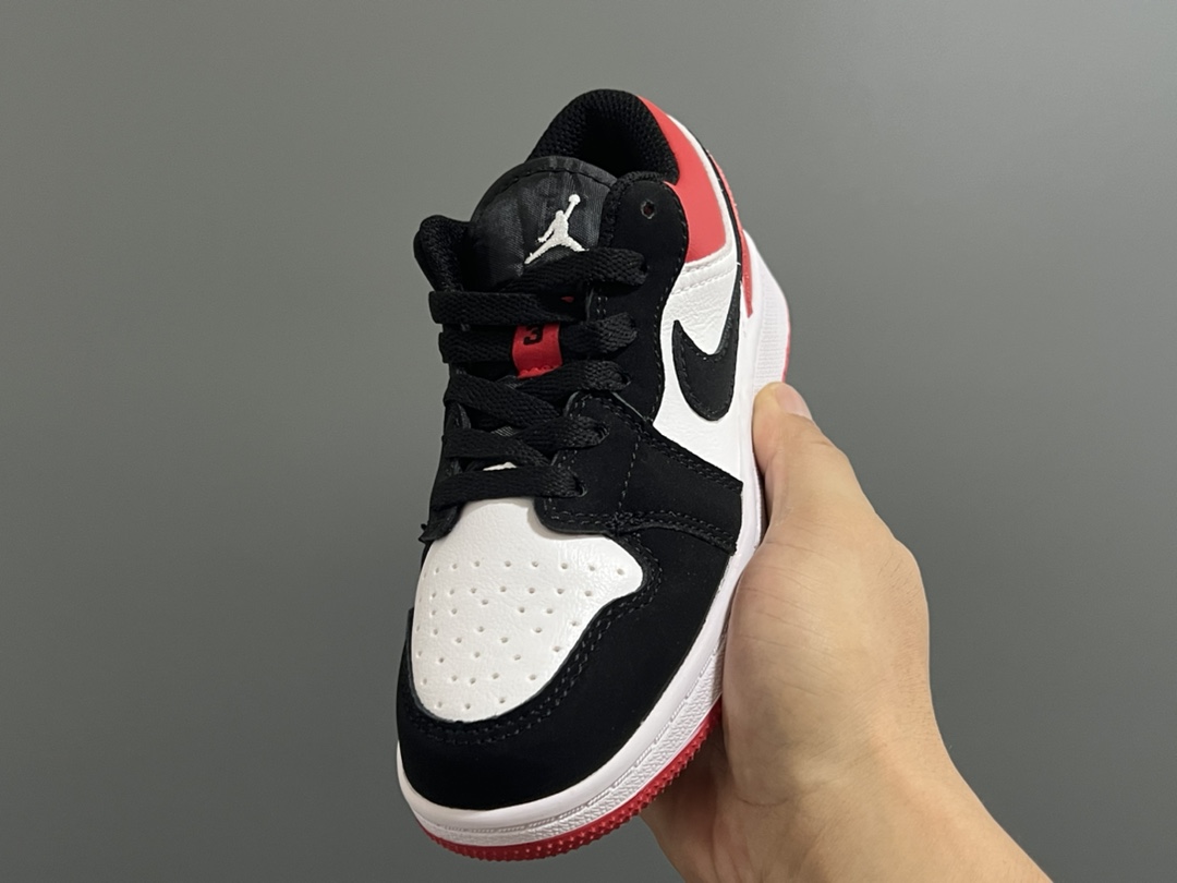 图片[3]-福利款乔一低帮鞋带扣儿童运动鞋 尺码：22-37码 经典乔一低帮🆕 百搭又时髦🆒 附赠鞋带扣，穿脱方便✌🏻 优质皮料拼接，质感满满💯-选品中心