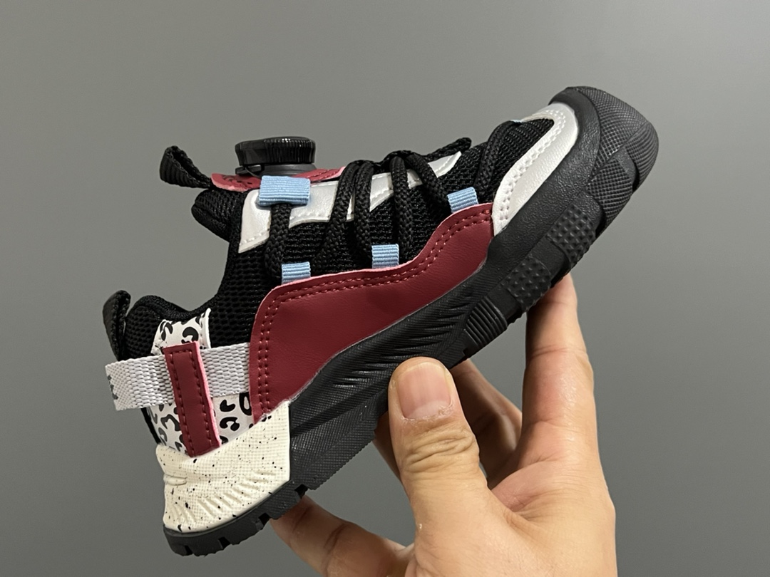 图片[6]-NK ACG轮胎底锁扣儿童运动鞋 尺码：27-37码 经典乔ACG轮胎底系列🆕 精致锁扣，质感超赞👍🏻 橡胶包头耐磨防滑大底✌🏻 优质皮料鞋面拼接☁️-选品中心