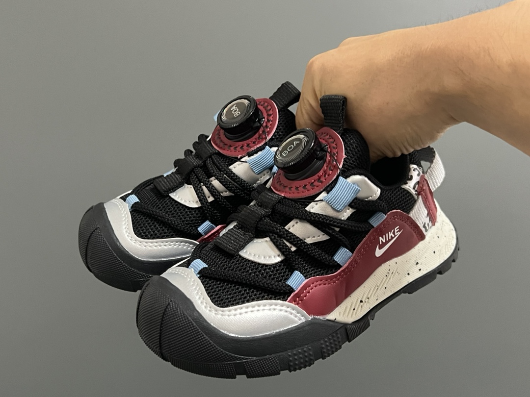 图片[2]-NK ACG轮胎底锁扣儿童运动鞋 尺码：27-37码 经典乔ACG轮胎底系列🆕 精致锁扣，质感超赞👍🏻 橡胶包头耐磨防滑大底✌🏻 优质皮料鞋面拼接☁️-选品中心