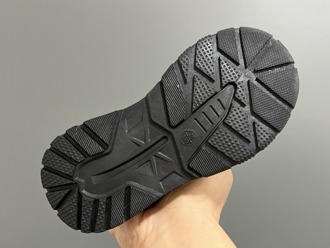 图片[5]-NK ACG轮胎底锁扣儿童运动鞋 尺码：27-37码 经典乔ACG轮胎底系列🆕 精致锁扣，质感超赞👍🏻 橡胶包头耐磨防滑大底✌🏻 优质皮料鞋面拼接☁️-选品中心