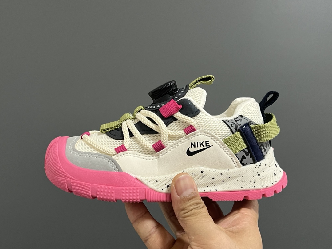 图片[4]-NK ACG轮胎底锁扣儿童运动鞋 尺码：27-37码 经典乔ACG轮胎底系列🆕 精致锁扣，质感超赞👍🏻 橡胶包头耐磨防滑大底✌🏻 优质皮料鞋面拼接☁️-选品中心