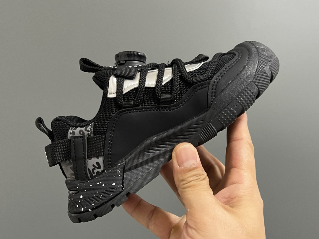 图片[6]-NK ACG轮胎底锁扣儿童运动鞋 尺码：27-37码 经典乔ACG轮胎底系列🆕 精致锁扣，质感超赞👍🏻 橡胶包头耐磨防滑大底✌🏻 优质皮料鞋面拼接☁️-选品中心