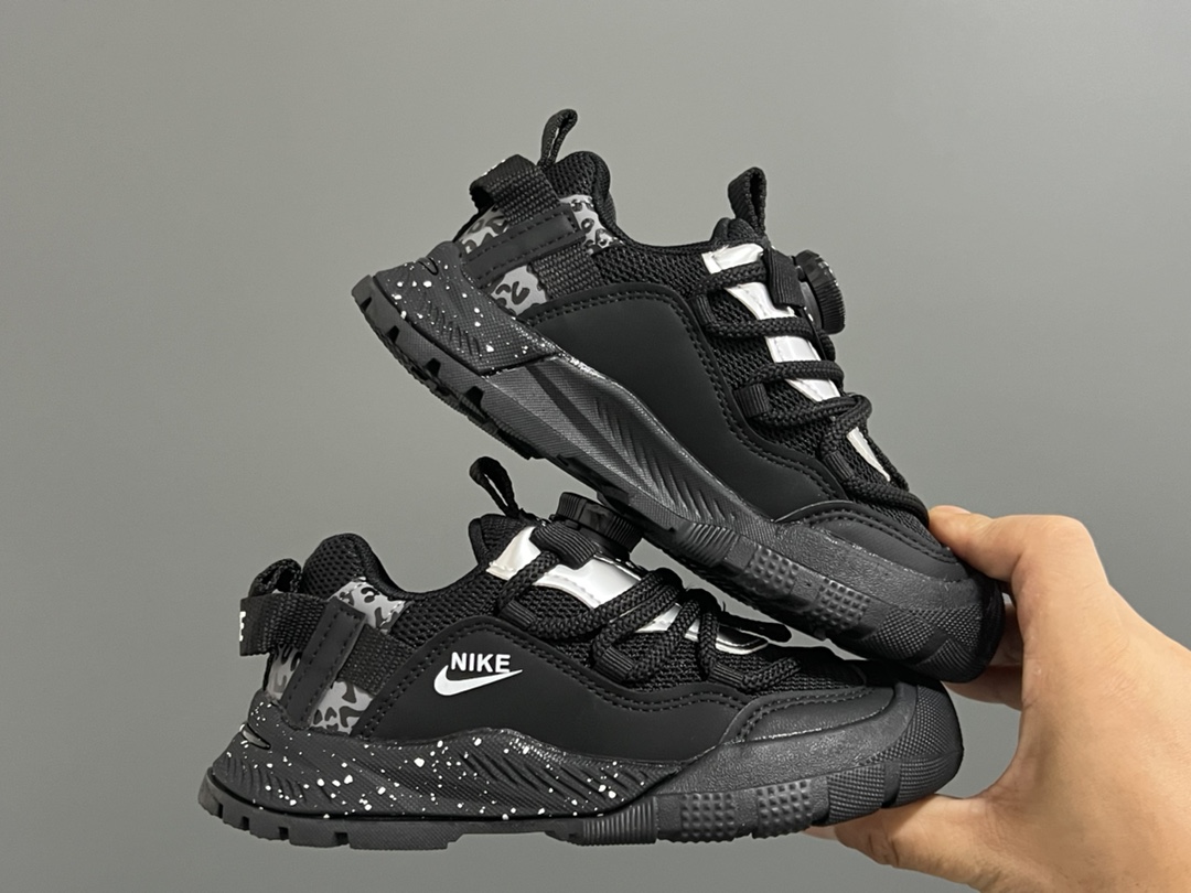 图片[9]-NK ACG轮胎底锁扣儿童运动鞋 尺码：27-37码 经典乔ACG轮胎底系列🆕 精致锁扣，质感超赞👍🏻 橡胶包头耐磨防滑大底✌🏻 优质皮料鞋面拼接☁️-选品中心