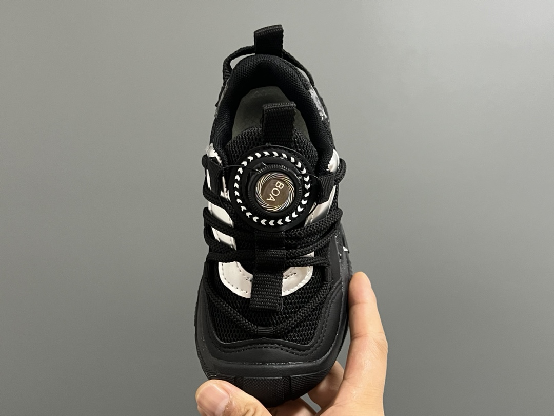 图片[8]-NK ACG轮胎底锁扣儿童运动鞋 尺码：27-37码 经典乔ACG轮胎底系列🆕 精致锁扣，质感超赞👍🏻 橡胶包头耐磨防滑大底✌🏻 优质皮料鞋面拼接☁️-选品中心