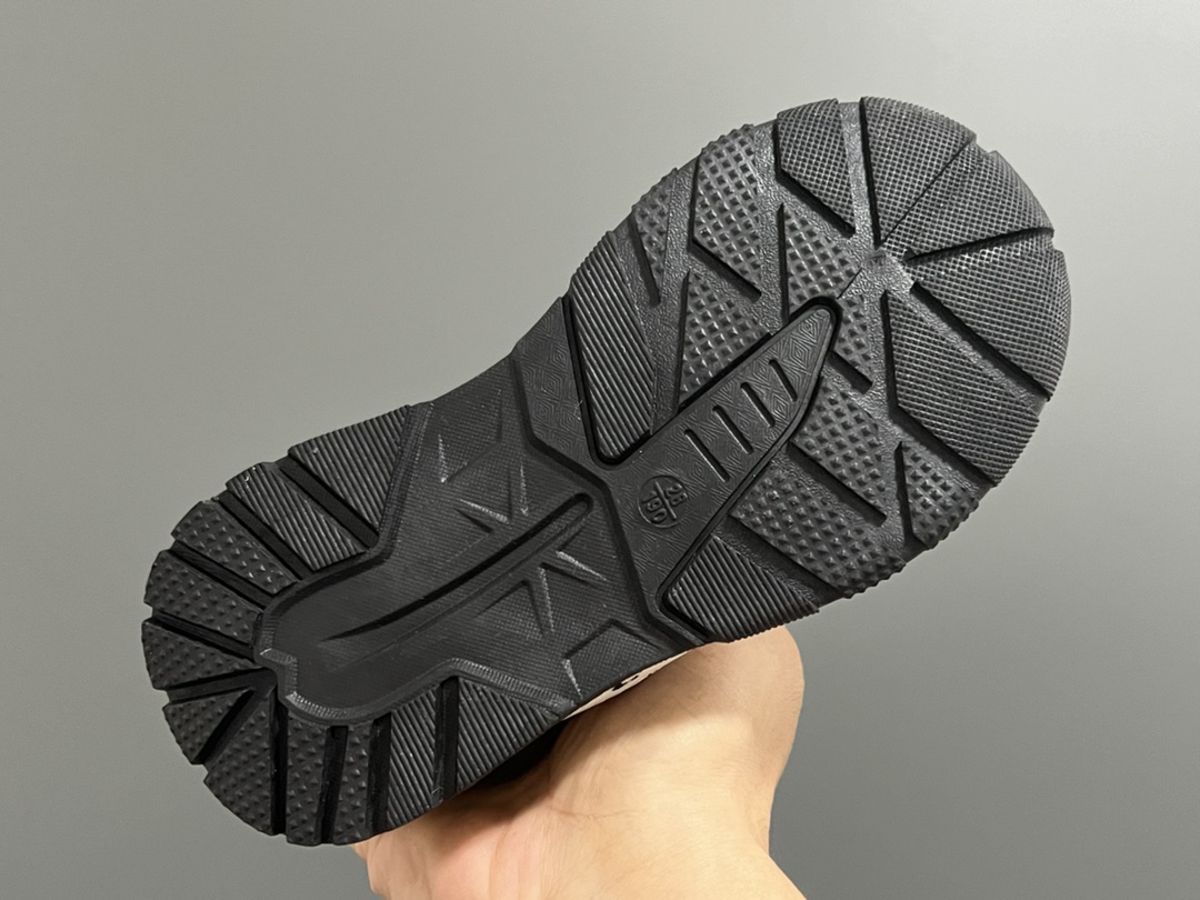 图片[5]-NK ACG轮胎底锁扣儿童运动鞋 尺码：27-37码 经典乔ACG轮胎底系列🆕 精致锁扣，质感超赞👍🏻 橡胶包头耐磨防滑大底✌🏻 优质皮料鞋面拼接☁️-选品中心