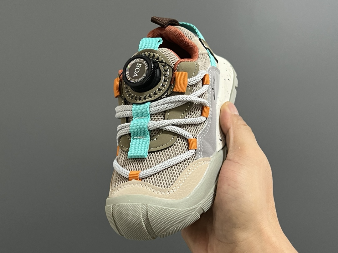 图片[3]-NK ACG轮胎底锁扣儿童运动鞋 尺码：27-37码 经典乔ACG轮胎底系列🆕 精致锁扣，质感超赞👍🏻 橡胶包头耐磨防滑大底✌🏻 优质皮料鞋面拼接☁️-选品中心