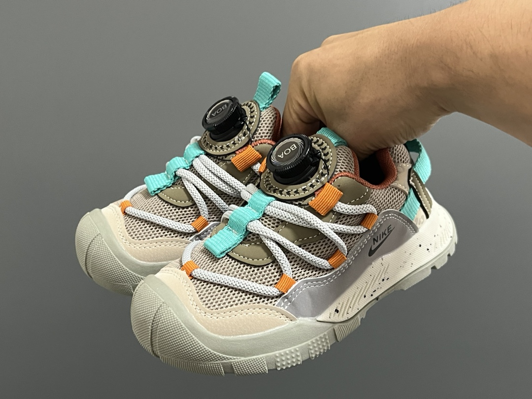 图片[2]-NK ACG轮胎底锁扣儿童运动鞋 尺码：27-37码 经典乔ACG轮胎底系列🆕 精致锁扣，质感超赞👍🏻 橡胶包头耐磨防滑大底✌🏻 优质皮料鞋面拼接☁️-选品中心