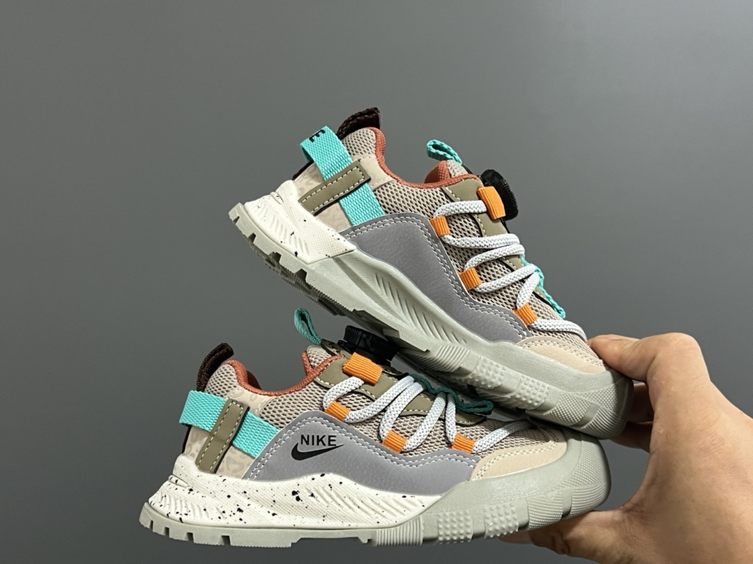 图片[9]-NK ACG轮胎底锁扣儿童运动鞋 尺码：27-37码 经典乔ACG轮胎底系列🆕 精致锁扣，质感超赞👍🏻 橡胶包头耐磨防滑大底✌🏻 优质皮料鞋面拼接☁️-选品中心