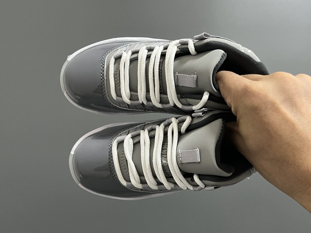 Joe’s Classic Joe 11 Basketball Shoes: High-Quality Leather, Sizes 22-37, Premium Design.