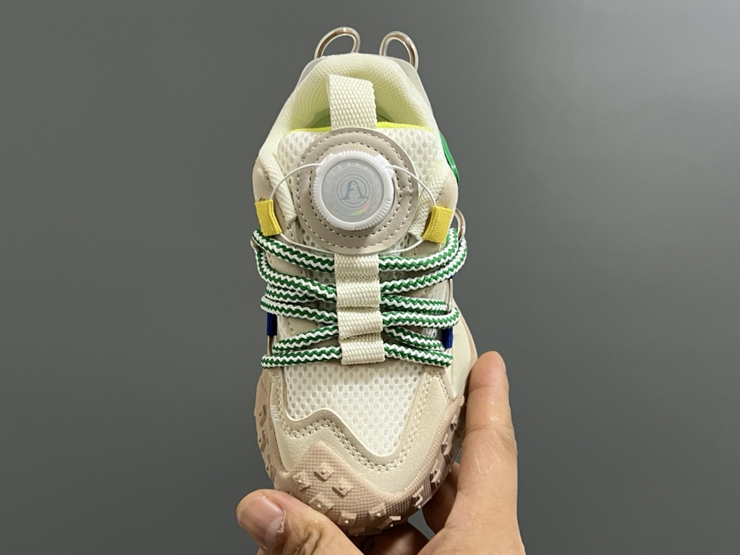 图片[8]-NK 新款锁扣网面儿童老爹运动鞋 尺码：27-37码 经典锁扣设计，一按一拉，超级方便✌🏻 网面透气舒适☁️ 耐磨防滑橡胶大底✌🏻 老爹款超舒适✔️-选品中心