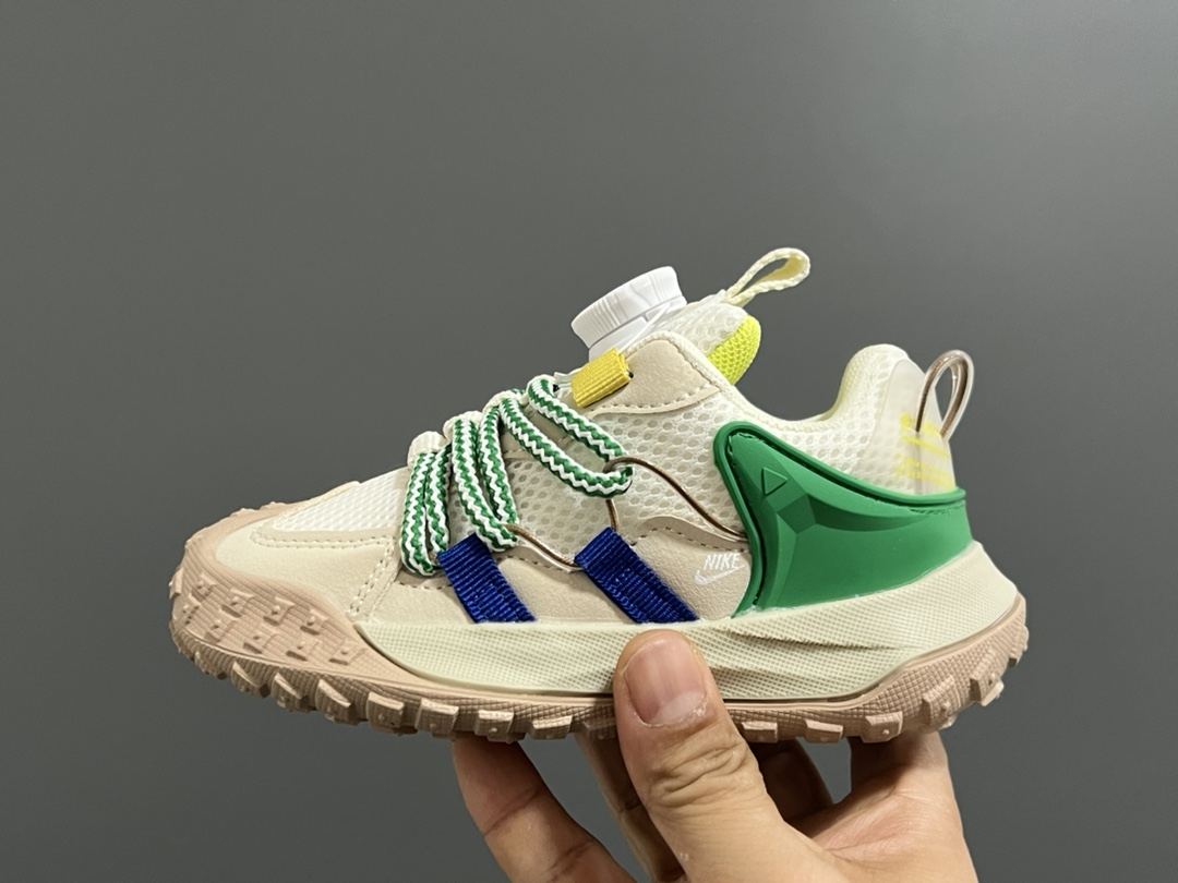 图片[4]-NK 新款锁扣网面儿童老爹运动鞋 尺码：27-37码 经典锁扣设计，一按一拉，超级方便✌🏻 网面透气舒适☁️ 耐磨防滑橡胶大底✌🏻 老爹款超舒适✔️-选品中心