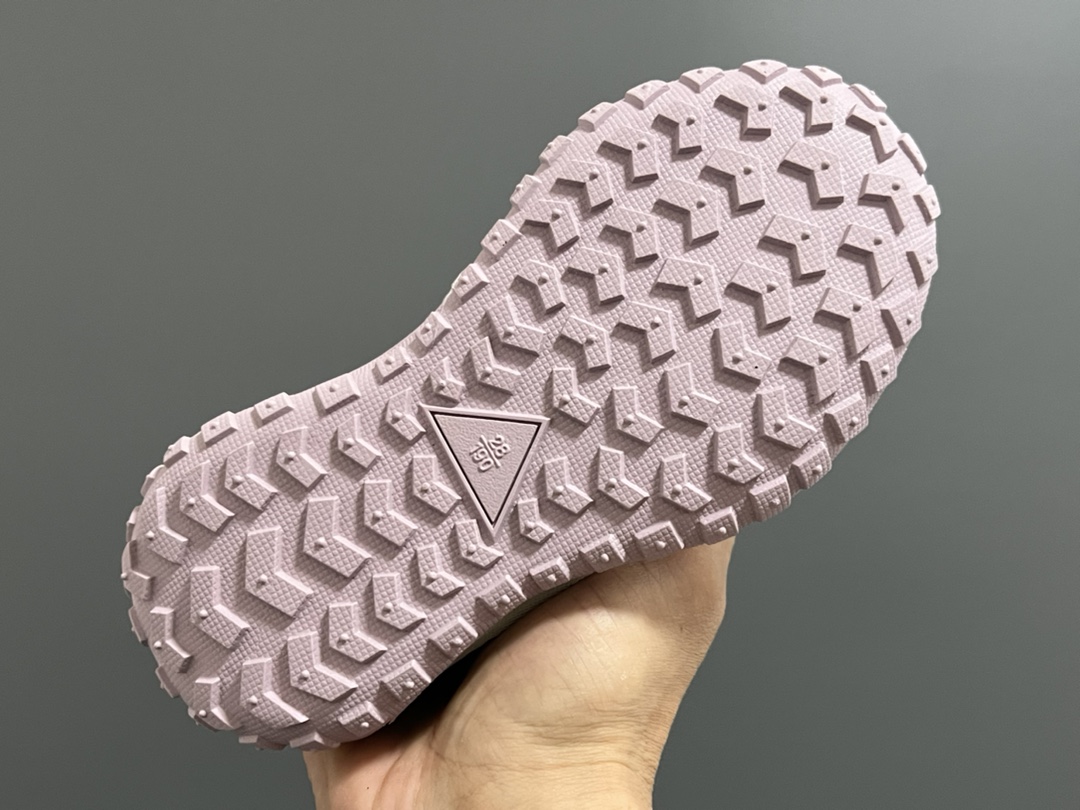 图片[5]-NK 新款锁扣网面儿童老爹运动鞋 尺码：27-37码 经典锁扣设计，一按一拉，超级方便✌🏻 网面透气舒适☁️ 耐磨防滑橡胶大底✌🏻 老爹款超舒适✔️-选品中心