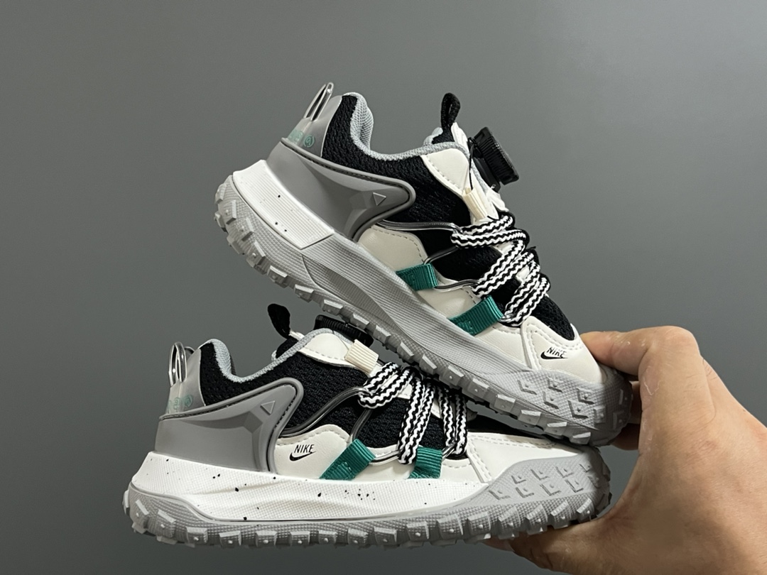 图片[9]-NK 新款锁扣网面儿童老爹运动鞋 尺码：27-37码 经典锁扣设计，一按一拉，超级方便✌🏻 网面透气舒适☁️ 耐磨防滑橡胶大底✌🏻 老爹款超舒适✔️-选品中心