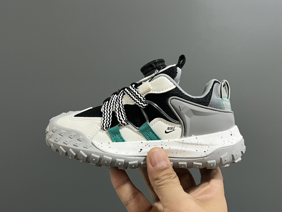 图片[4]-NK 新款锁扣网面儿童老爹运动鞋 尺码：27-37码 经典锁扣设计，一按一拉，超级方便✌🏻 网面透气舒适☁️ 耐磨防滑橡胶大底✌🏻 老爹款超舒适✔️-选品中心