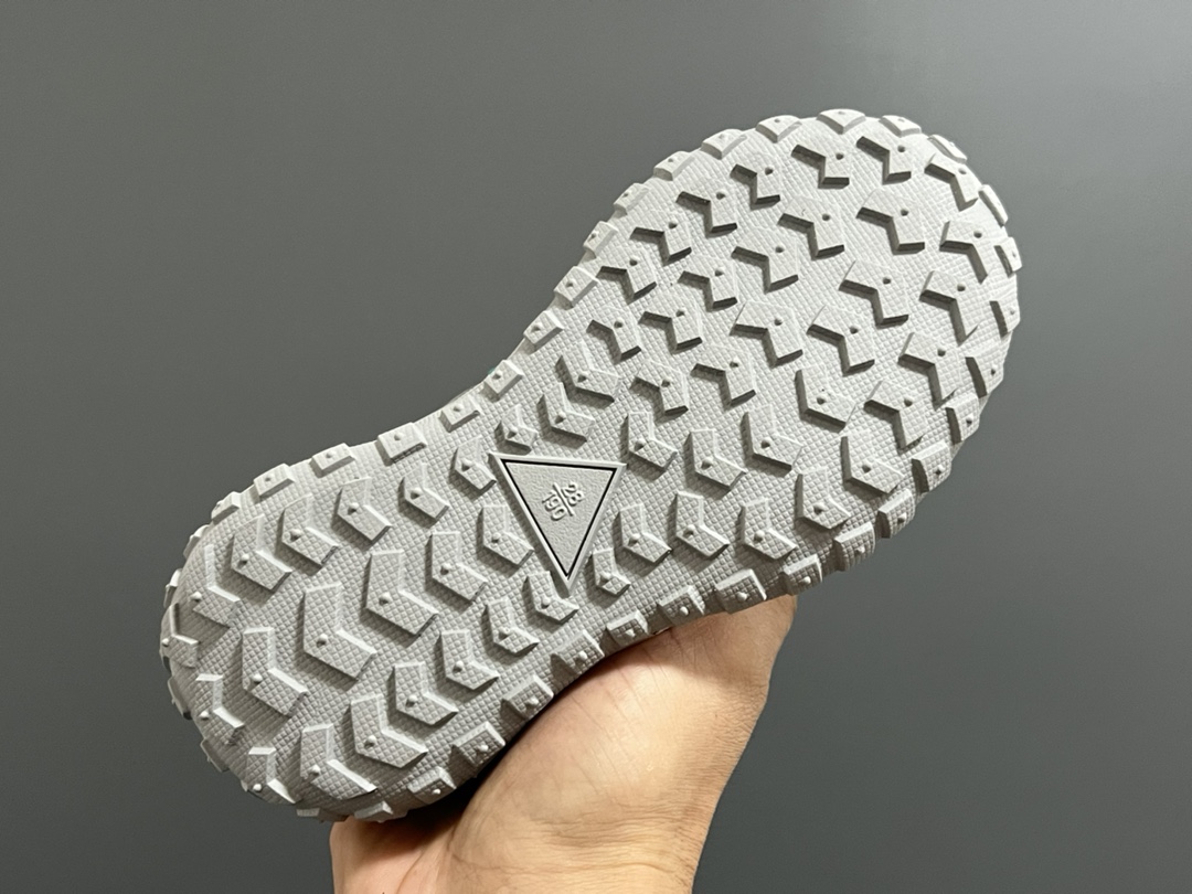 图片[6]-NK 新款锁扣网面儿童老爹运动鞋 尺码：27-37码 经典锁扣设计，一按一拉，超级方便✌🏻 网面透气舒适☁️ 耐磨防滑橡胶大底✌🏻 老爹款超舒适✔️-选品中心