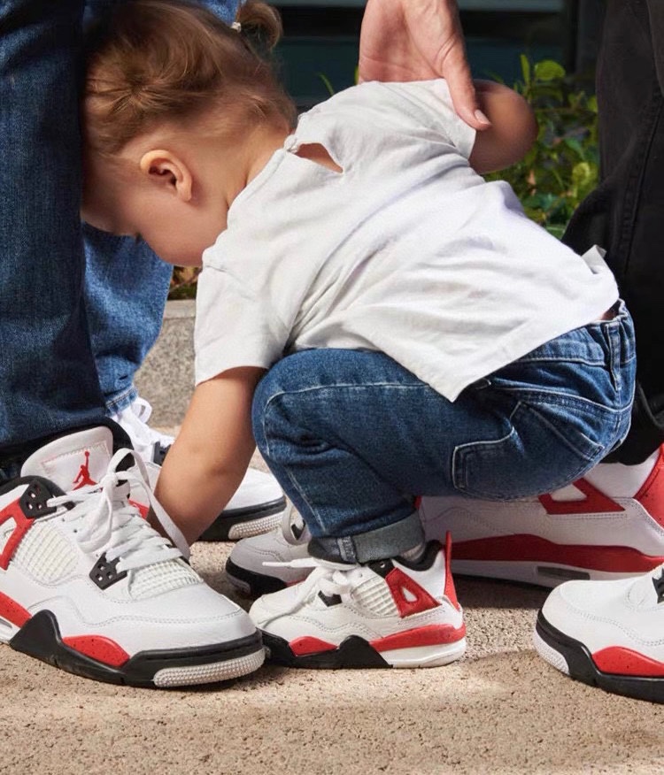 图片[9]-乔4代新款男女童儿童篮球鞋运动鞋 尺码：22-37.5码 潮童必备的AJ4，百搭时尚🆒 采用头层皮打造，高级感满满🈵️ 打理超方便✔️ 橡胶组合大底，耐磨防滑👍🏻 史上最全配色，怎么选都不会踩雷🔥-选品中心