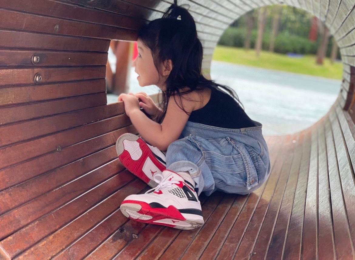 图片[8]-乔4代新款男女童儿童篮球鞋运动鞋 尺码：22-37.5码 潮童必备的AJ4，百搭时尚🆒 采用头层皮打造，高级感满满🈵️ 打理超方便✔️ 橡胶组合大底，耐磨防滑👍🏻 史上最全配色，怎么选都不会踩雷🔥-选品中心