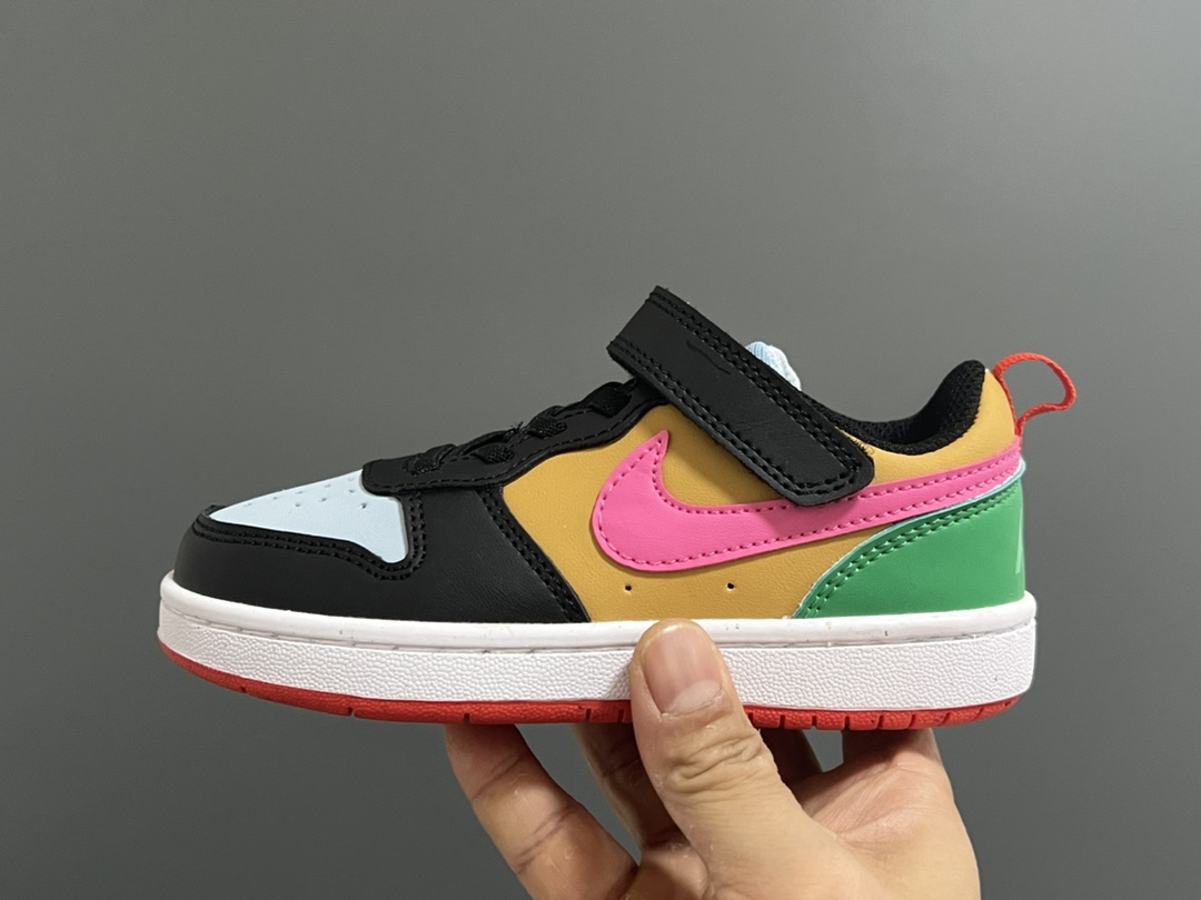 图片[4]-‼️‼️‼️ NK 空一号工装低帮魔术贴儿童板鞋小白鞋 尺码：24-37码 经典百搭板鞋小白鞋，学生时代必备❤️ 低帮魔术贴设计，穿脱方便✔️ 橡胶大底，耐磨防滑👍🏻 优质皮料拼接，质感满分💯-选品中心