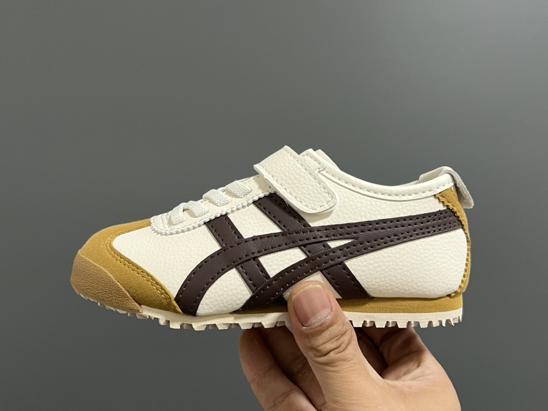 图片[4]-YSS 新款限量儿童魔术贴休闲鞋 尺码：22-37码 新工厂新工艺新材料🆕 新配色更好看啦✌🏻 经典款式设计，低调奢华有内涵❤️ 魔术贴松紧带设计，穿脱超方便✔️ 超弹橡胶大底，脚感超赞👍🏻-选品中心