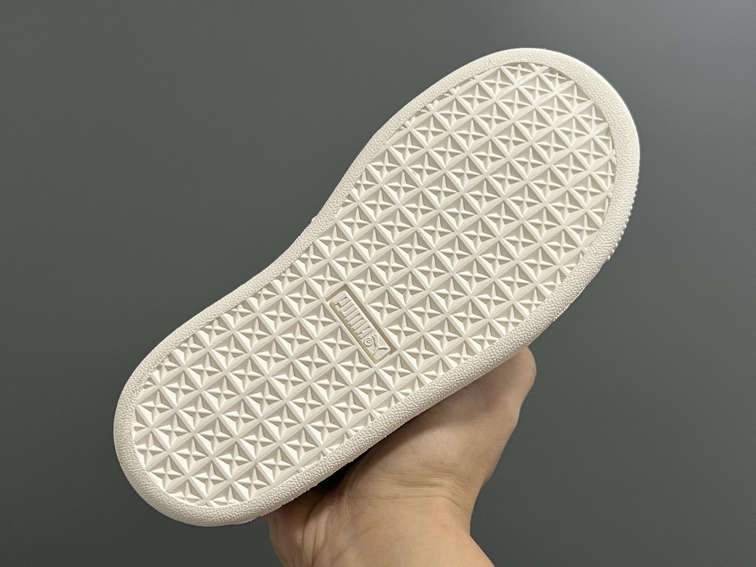 图片[5]-彪M新款反毛皮儿童休闲鞋 尺码：22-35码 经典PUMA系列🆕 优质反毛皮鞋面，质感满满💯 耐磨防滑大底，脚感超赞👍🏻 附赠一对鞋带替换✌🏻-选品中心