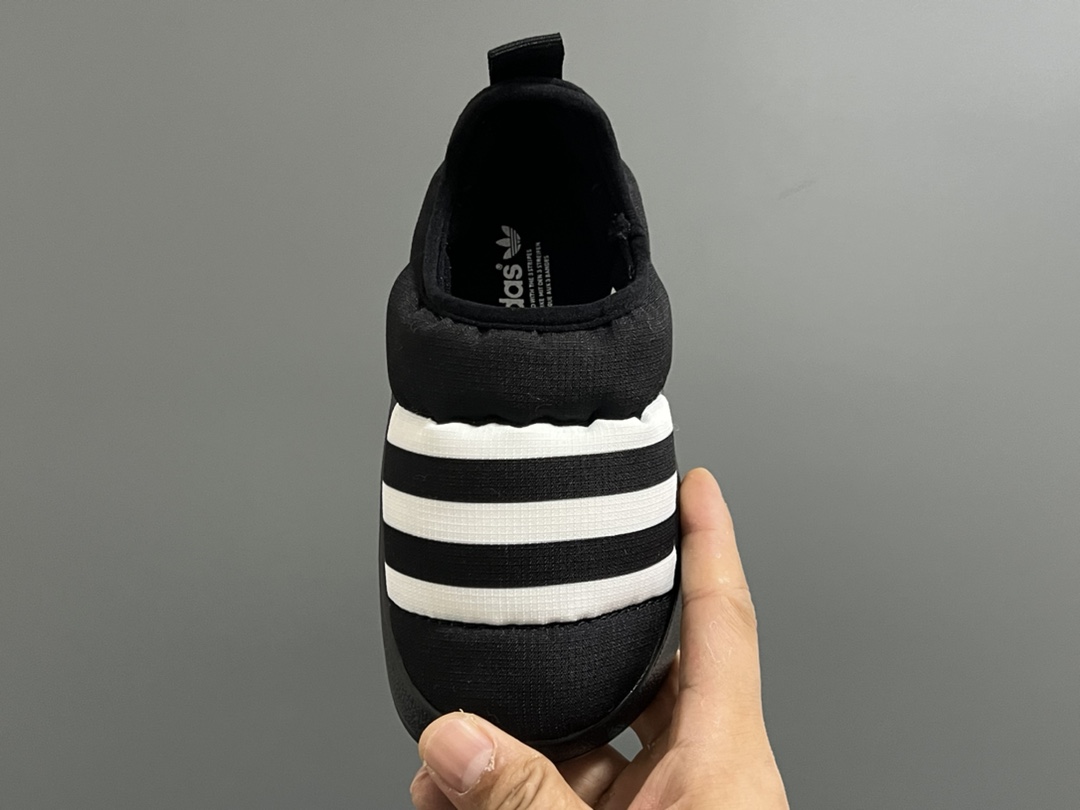 图片[8]-原单版A家新款面包儿童一脚蹬休闲鞋 尺码：28-38码 经典面包鞋系列，丑萌丑萌哒😍 空气棉面料，舒适不闷脚✌🏻 一脚蹬款式设计，穿脱方便✔️ 耐磨防滑大底，脚感超赞👍🏻-选品中心