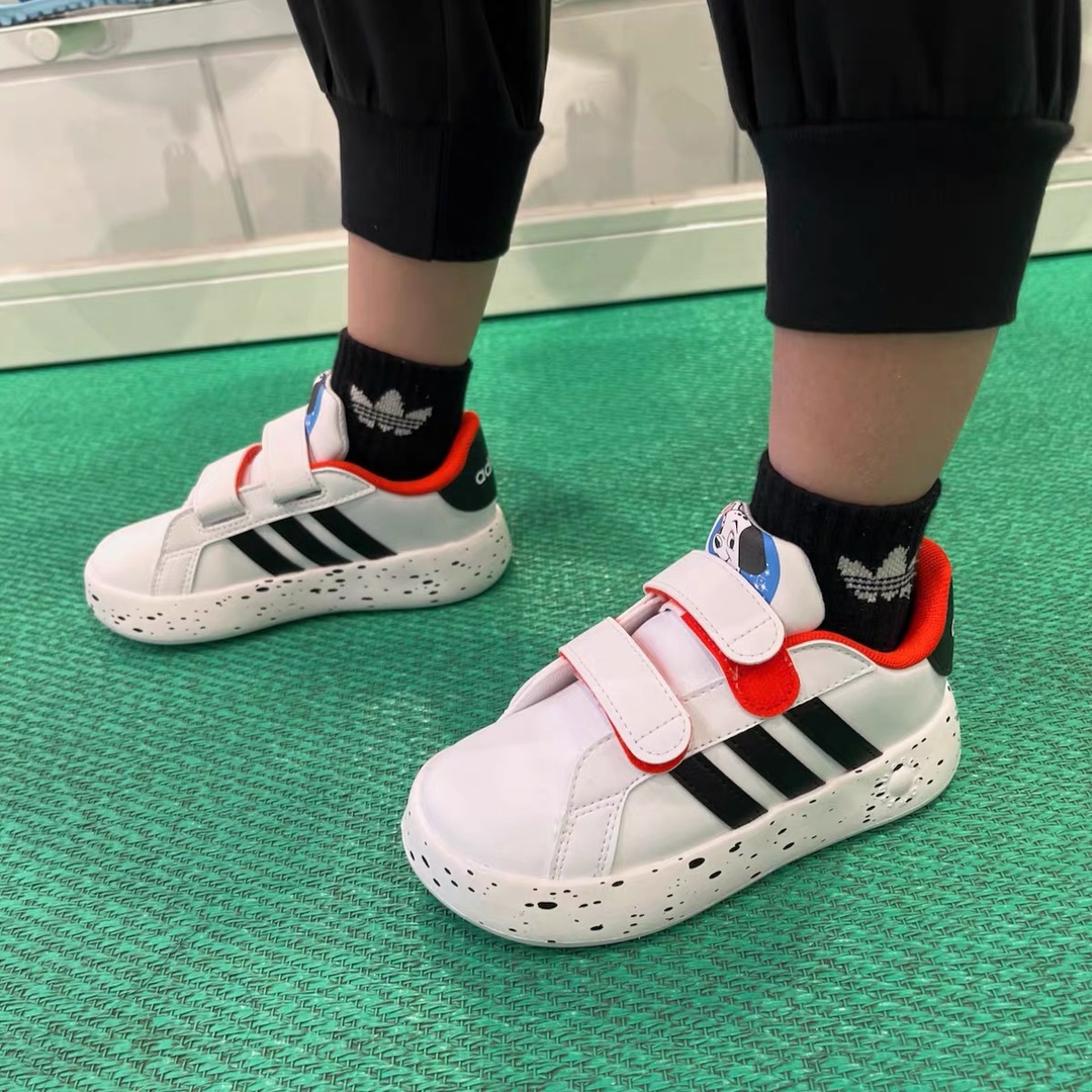 图片[9]-尺码表更新👇🏻A家新款迪斯尼联名魔术贴婴童云朵底轻便运动鞋 尺码：22-27码 内长为适合脚长，脚多长选多长 例：脚长15左右选择26码比较合适 多花一分钟量好脚长，🉑️节约来回换码的时间和运费哦😘-选品中心