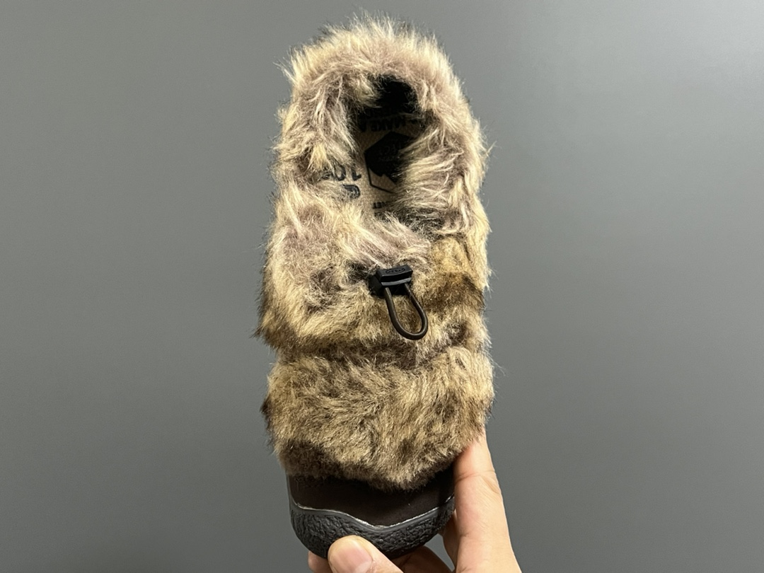 图片[7]-成人款 加绒款KEEN潮牌HOWSER保暖一脚蹬女鞋 KEEN小羊蹄🐑丑萌丑萌滴～ 鞋面采用毛茸茸的羊羔毛/毛毛 摸起来软软糯糯，超舒适❄️ 一脚蹬➕抽绳设计，穿脱方便✌🏻 超软橡胶大底，脚感超舒服☁️ 搭配堆堆袜，日韩系穿搭get✔️ 尺码：35 36 37 38 39-选品中心