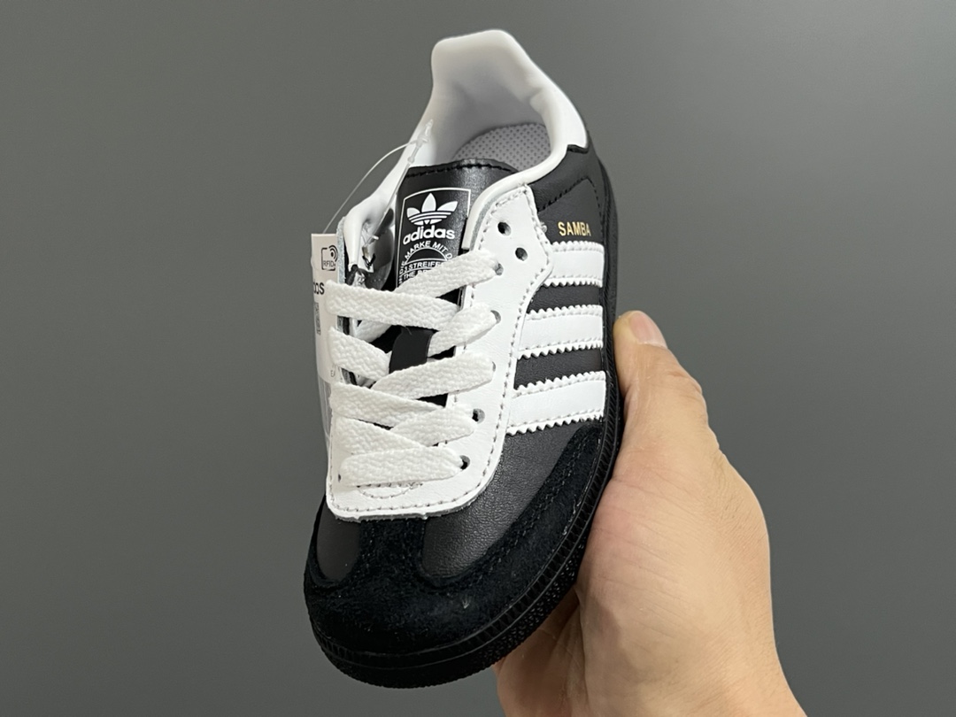 图片[3]-美版A家德训联名儿童休闲鞋 尺码：24-37码 爱惨了德训系列🆕 新工厂新工艺新配色👏🏻 优质皮料拼接，质感满满💯 耐磨防滑大底，脚感超赞👍🏻-选品中心