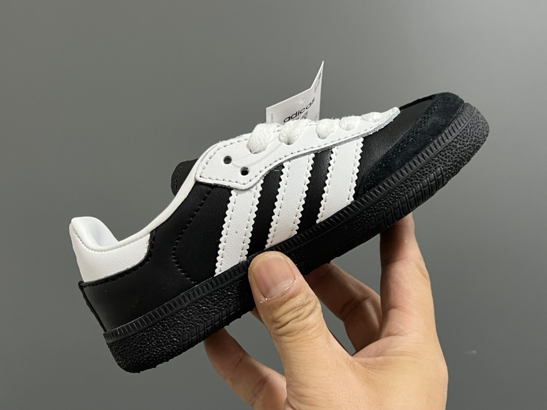 图片[6]-美版A家德训联名儿童休闲鞋 尺码：24-37码 爱惨了德训系列🆕 新工厂新工艺新配色👏🏻 优质皮料拼接，质感满满💯 耐磨防滑大底，脚感超赞👍🏻-选品中心