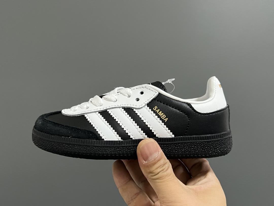 图片[4]-美版A家德训联名儿童休闲鞋 尺码：24-37码 爱惨了德训系列🆕 新工厂新工艺新配色👏🏻 优质皮料拼接，质感满满💯 耐磨防滑大底，脚感超赞👍🏻-选品中心