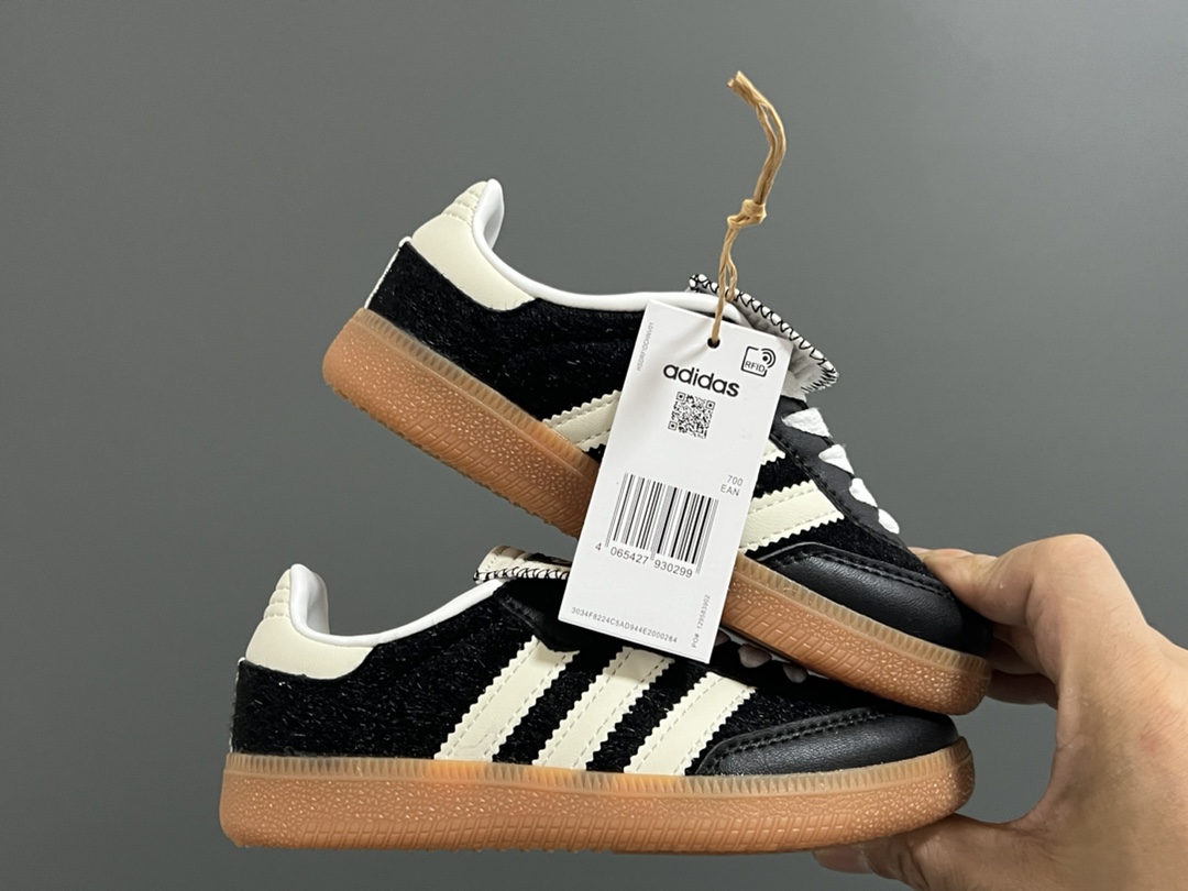 图片[8]-美版A家德训联名儿童休闲鞋 尺码：24-37码 爱惨了德训系列🆕 新工厂新工艺新配色👏🏻 优质皮料拼接，质感满满💯 耐磨防滑大底，脚感超赞👍🏻-选品中心