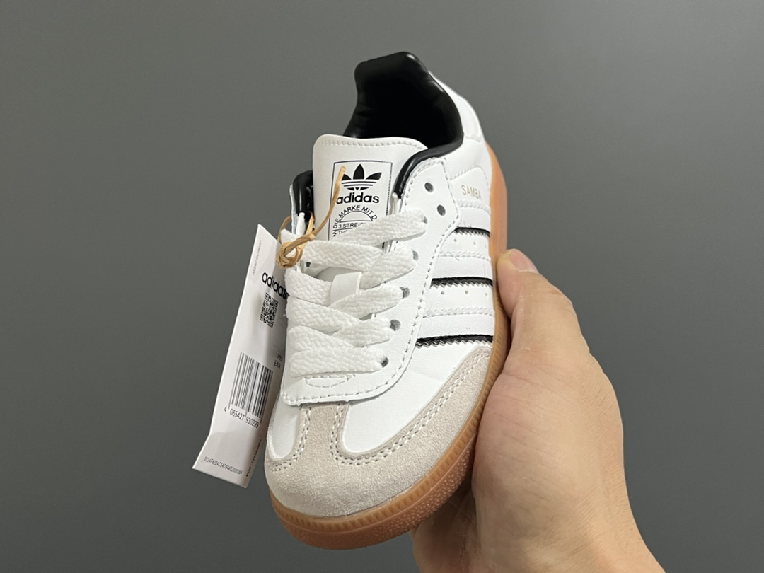 图片[3]-美版A家德训联名儿童休闲鞋 尺码：24-37码 爱惨了德训系列🆕 新工厂新工艺新配色👏🏻 优质皮料拼接，质感满满💯 耐磨防滑大底，脚感超赞👍🏻-选品中心