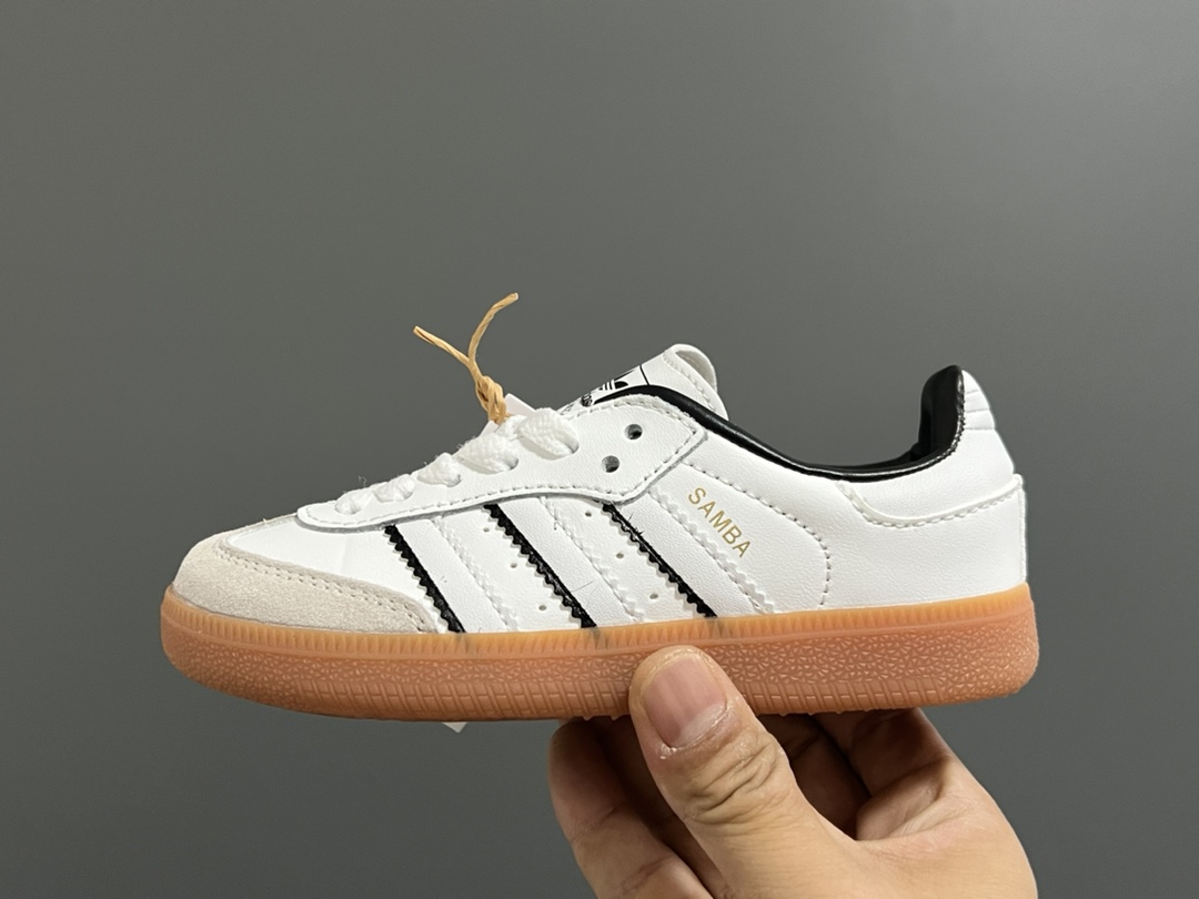 图片[4]-美版A家德训联名儿童休闲鞋 尺码：24-37码 爱惨了德训系列🆕 新工厂新工艺新配色👏🏻 优质皮料拼接，质感满满💯 耐磨防滑大底，脚感超赞👍🏻-选品中心